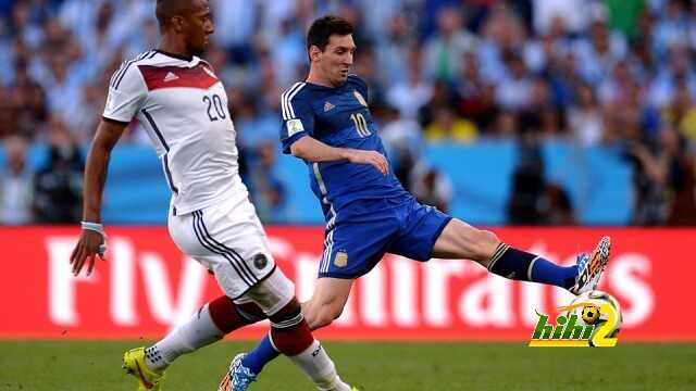 صور : أغرب لقطة في مباراة الأرجنتين والمانيا ..!