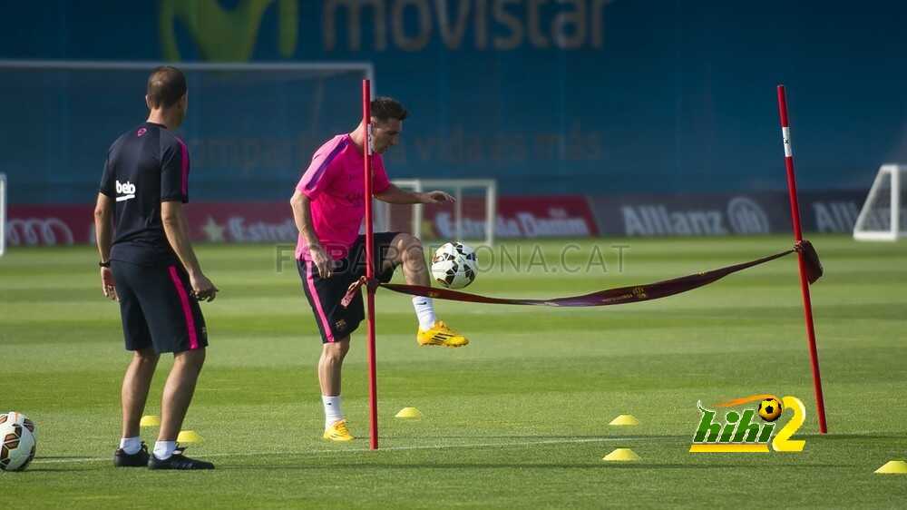 صور : نجوم برشلونة الدوليين ودورة تدريبية مسائية استعدادا للموسم الجديد