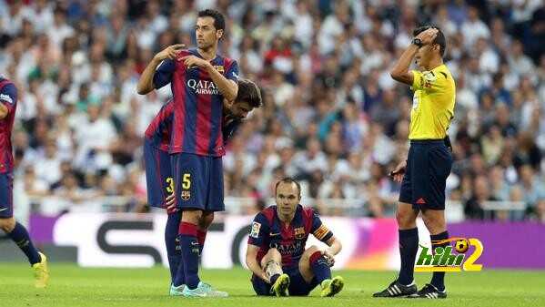 برشلونة يعلن عن إصابة انيستا
