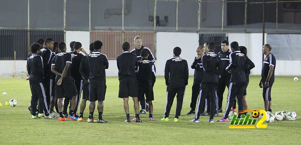 الشباب يواصل استعداداته على فترتين وستامب يستعين بثلاثي الاولمبي