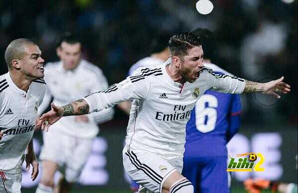 صور : ريال مدريد ينهي الشوط الأول متقدما بهدفي راموس وبينزيما