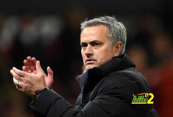 مورينيو قد يفكر في التعاقد مع لاعب ريال مدريد