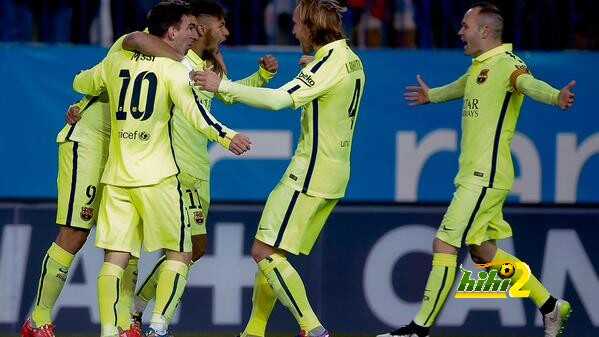 صورة : كيف احتفل لاعبو برشلونة بالتأهل بعد المباراة ..؟!