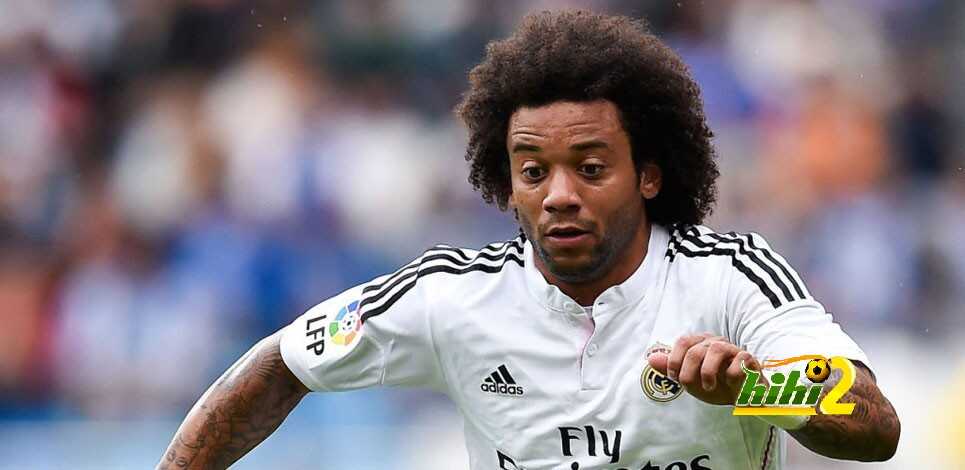 صور : مارسيلو يزور مدرسة الكرة بريال مدريد
