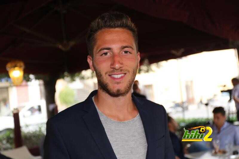 لاعب جنوى يدخل خطط ميلان