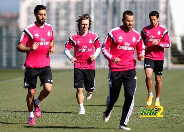 صور : ريال مدريد يواصل استعداداته لمواجهة غرناطة