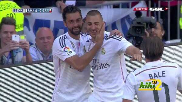 رونالدو وبنزيما يكملان سباعية ريال مدريد في شباك غرناطة
