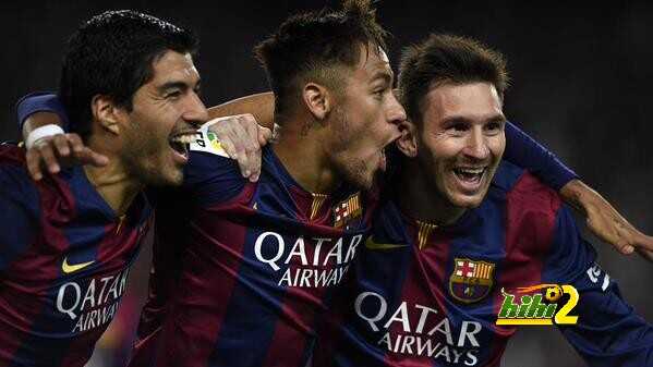 صورة ” برشلونة يحلق إلى النصف نهائي “