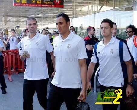 صور : ريال مدريد يصل إلى برشلونة