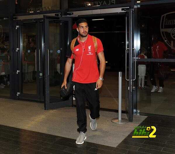 صور : وصول نجوم ليفربول إلى ملعب الامارات