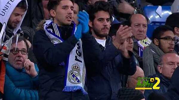 انيستا ، أول برشلوني يصفق له البيرنابيو منذ رونالدينهو