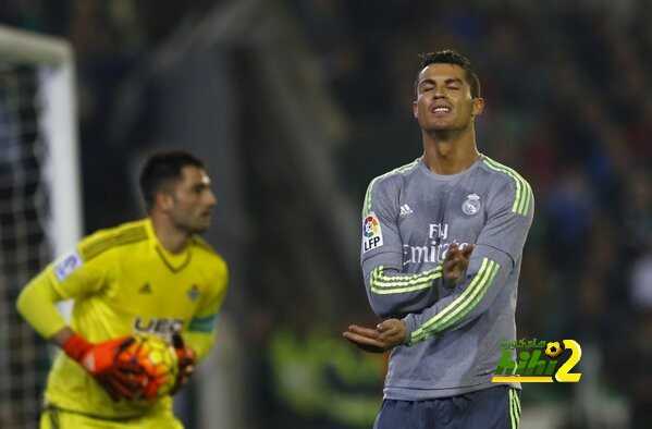 الماركا ” ريال مدريد يفتقد لأهداف هدافه الدائم “
