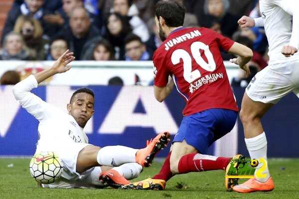 صورة : هل استحق دانيلو ركلة جزاء في ديربي مدريد ؟