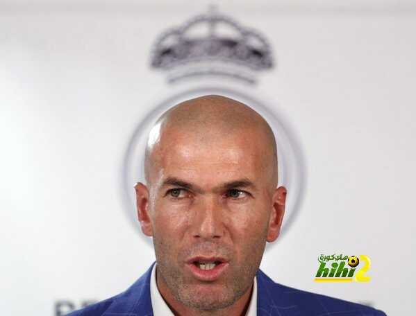 زيدان يصبح أول مدرب لريال مدريد يحقق الفوز في أول كلاسيكو له منذ شوستر