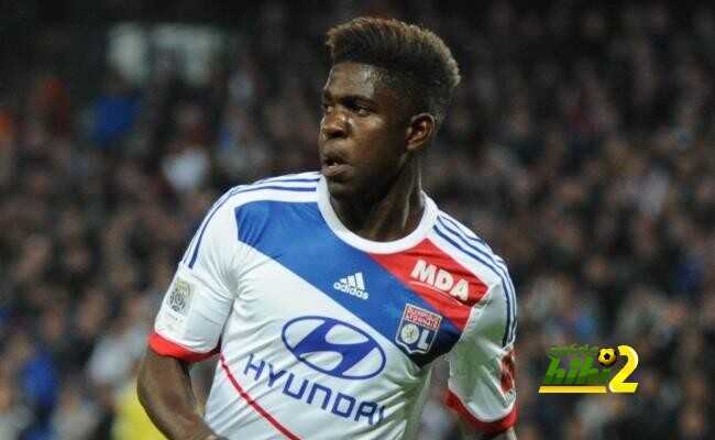 برشلونة على بعد خطوة من التعاقد مع مدافع مميز