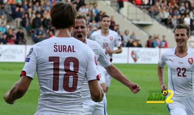 صورة : منتخب التشيك يغادر إلى تولوز