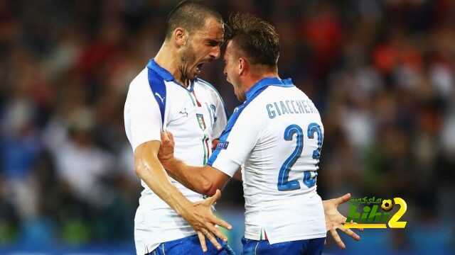 صورة : نجوم المنتخب الايطالي يحتفلون بالفوز على بلجيكا