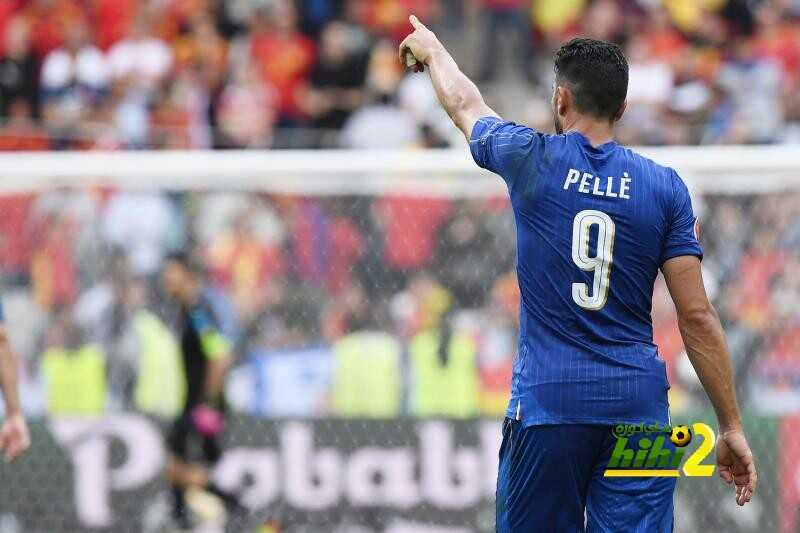 ايفرتون ينافس تشيلسي على لاعب ساوثهامبتون