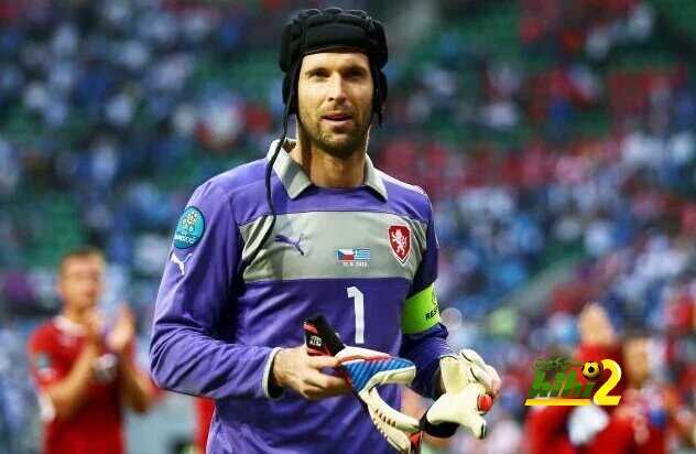 رسميا : تشيك يعتزل دوليا