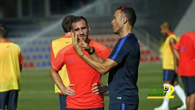 صور : الكاسير في أول ظهور له في مران برشلونة