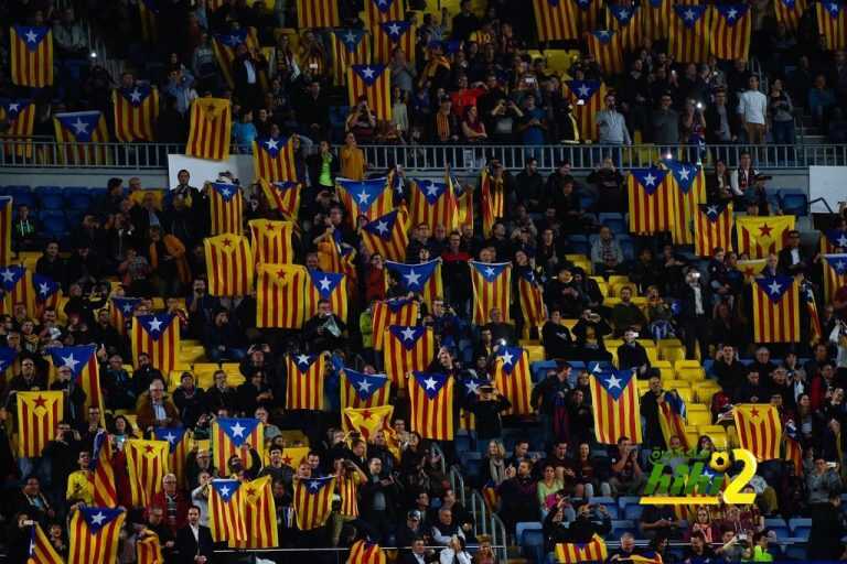 الكامب نو ممتليء عن آخره في لقاء برشلونة والسيتي