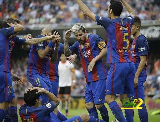 رسميا : تغريم مشجعي فالنسيا 1500 يورو وإنذار للاعبي برشلونة