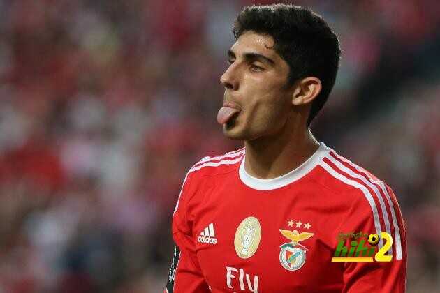 هدف مانشستر يونايتد يكشف عن سبب تفضيله الانتقال لباريس سان جيرمان