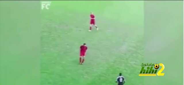 فيديو: لاعب يتألم عقب أصابته بطريقة مجنونة