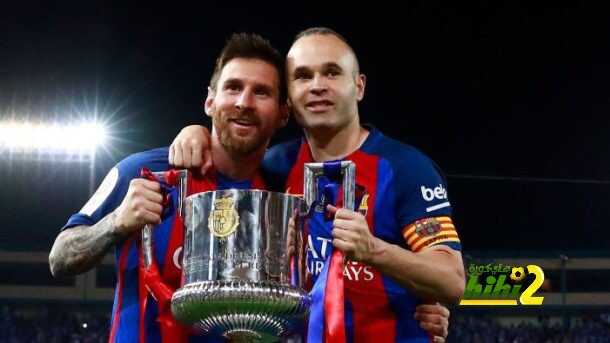 انيستا باق في برشلونة