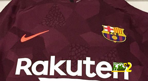 برشلونة يرتدي القميص الثالث أمام خيتافي