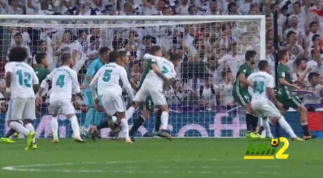 فيديو : كيف شاهد كروس تمركز كارفخال في هذه التمريرة