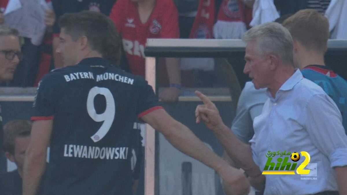 سكاي : ليفاندوفسكي رفض مصافحة هاينكس بعد استبداله