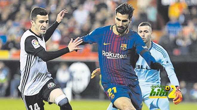 فالنسيا يسعى خلف جوميز وبرشلونة يرفض