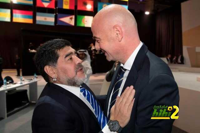مارادونا يعتذر للفيفا