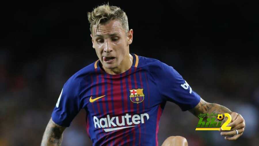 مشكلة في برشلونة برحيل دينيه