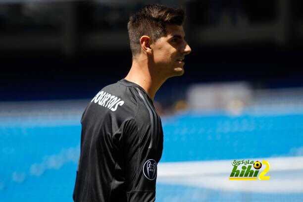 الكشف عن رقم قميص كورتوا مع ريال مدريد