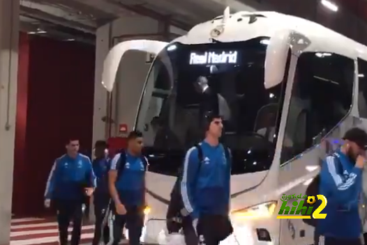 🔴لحظة وصول فريق ريال مدريد الى الواندا.