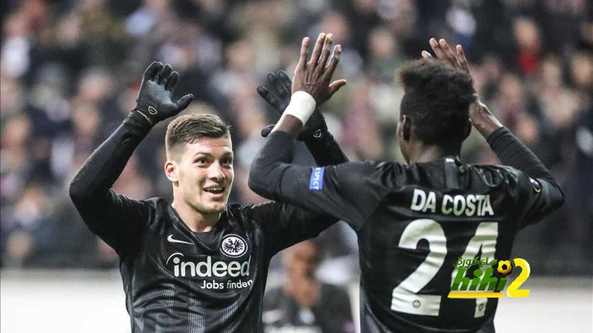 شرط برشلونة للتعاقد مع مهاجم فرانكفورت