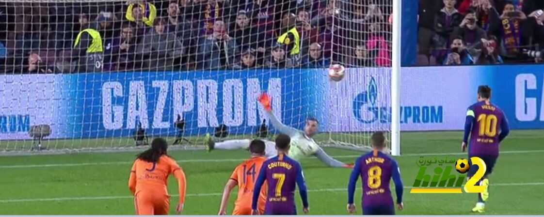 ميسي يفتتح التسجيل لبرشلونة من ركلة جزاء