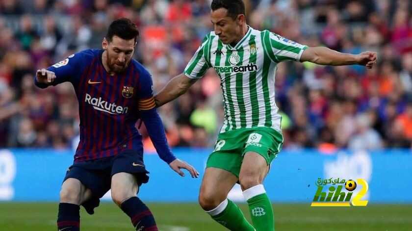 🔴   أندريس غواردادو :لدي برشلونة ميسي الذي يبتعد بـ مستواه عن الجميع ،