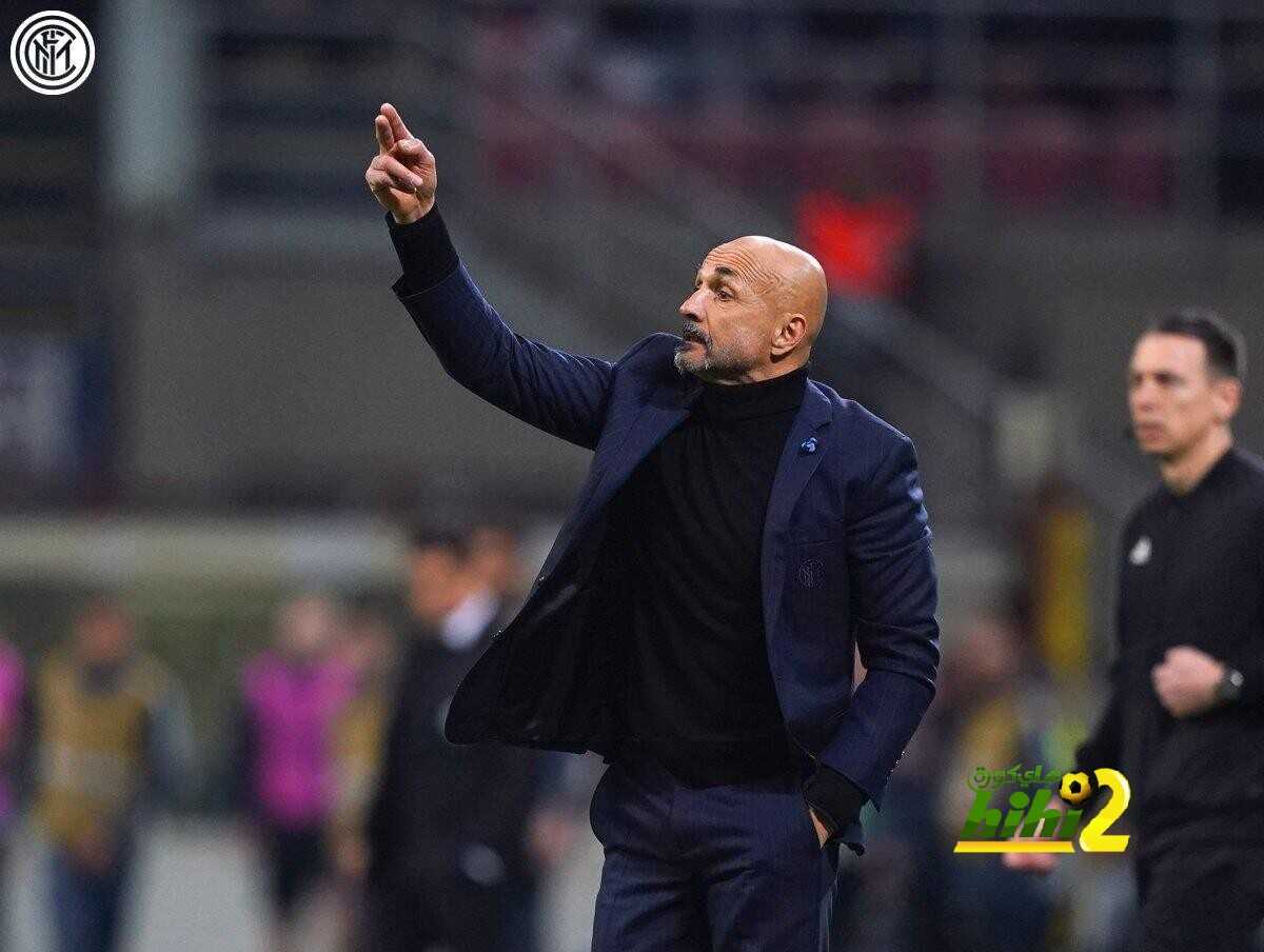 سباليتي يشيد بمهاجم الميلان