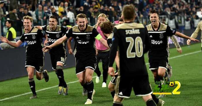 أياكس يواصل سجلاته الذهبية