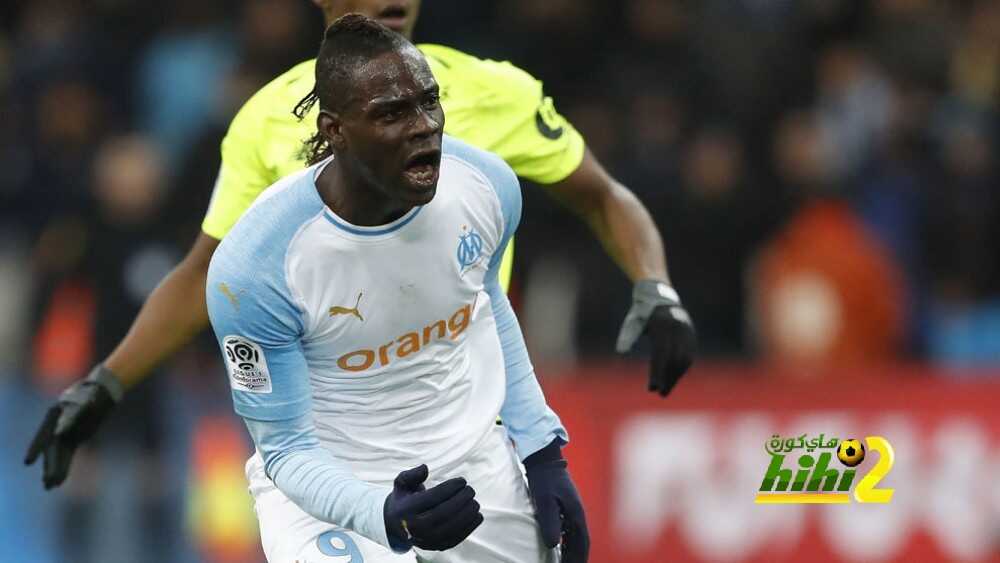 بالوتيلي : لاتقارنوا ميسي باللاعب رقم 7