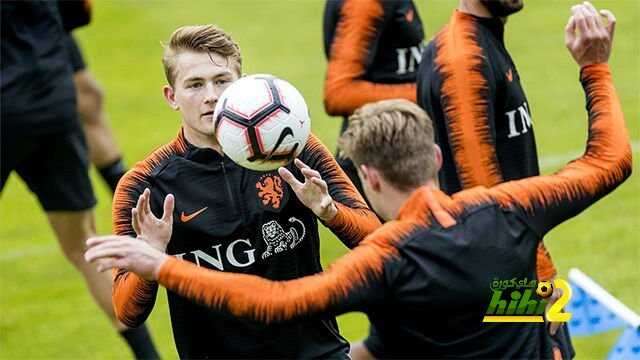 🔴  ماتياس دي ليخت : اولاً علينا الاهتمام ب كأس الأمم مع هولندا