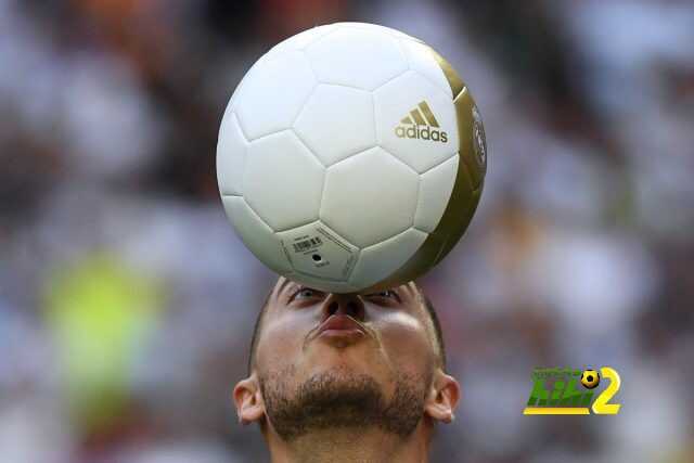 صورة : هازارد وعائلته في البيرنابيو