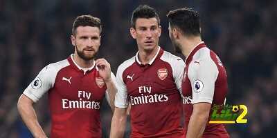 دورتموند يضع عينه على مدافع أرسنال