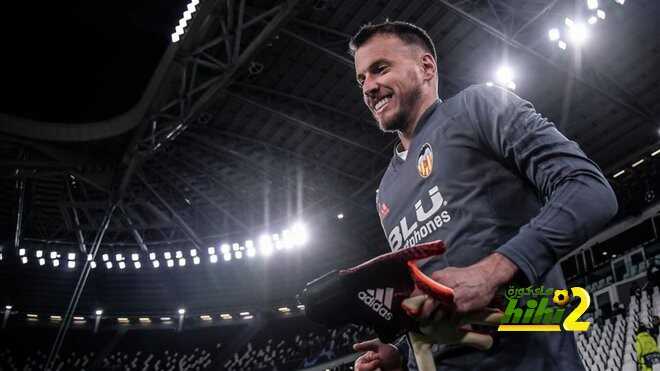 رسميًا : برشلونة يعلن تعاقده مع نيتو