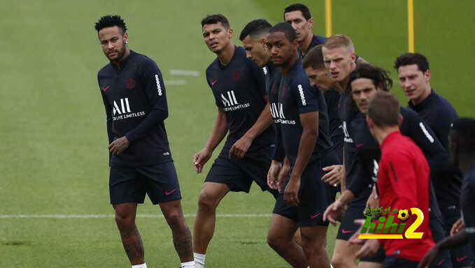ليكيب : تزايد احتمالية بقاء نيمار في باريس سان جيرمان