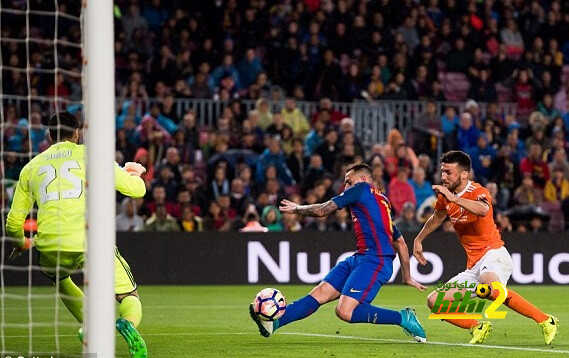التشكيلة المتوقعة للقاء برشلونة × أوساسونا