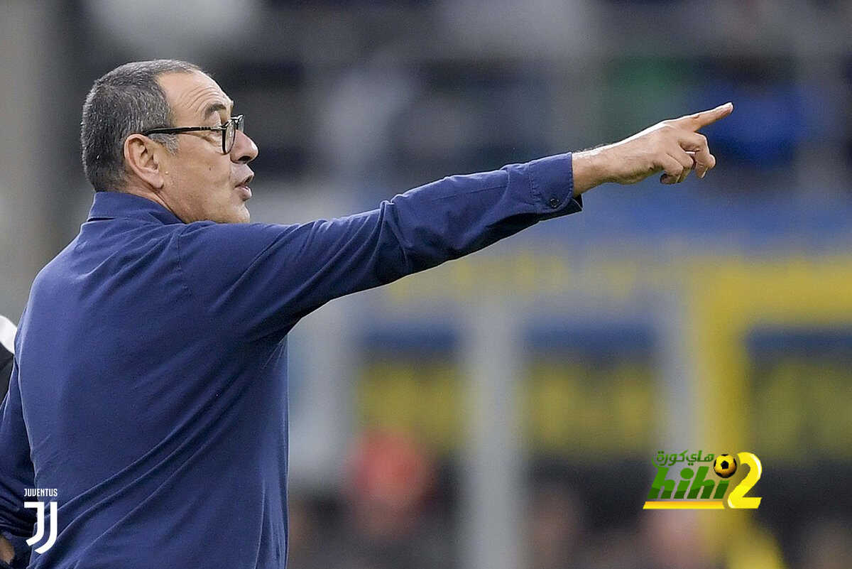 مدرب يوفنتوس يدافع عن دي ليخت